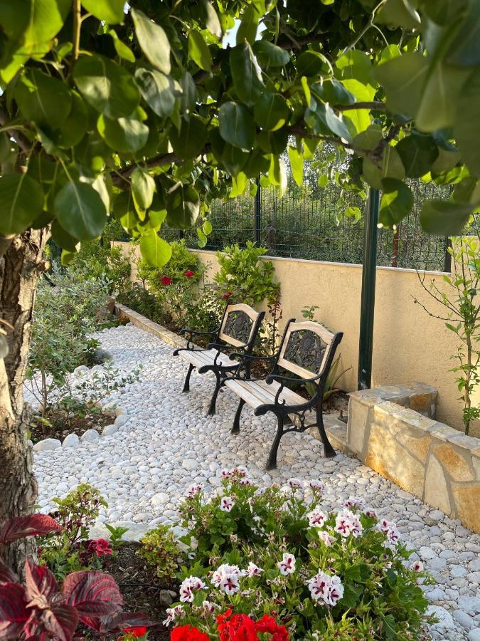Vila Natali Himarë Exteriér fotografie